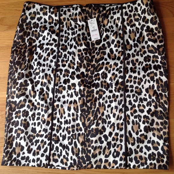 White House Black Market Leopard Skirt