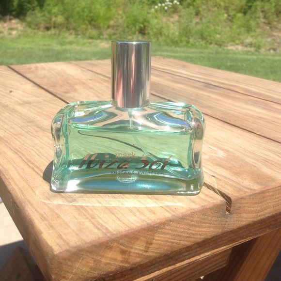 Mark (avon) Ibiza Sol fragrance spray