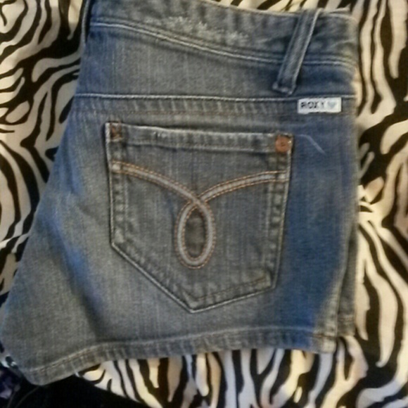 like new roxy shorts