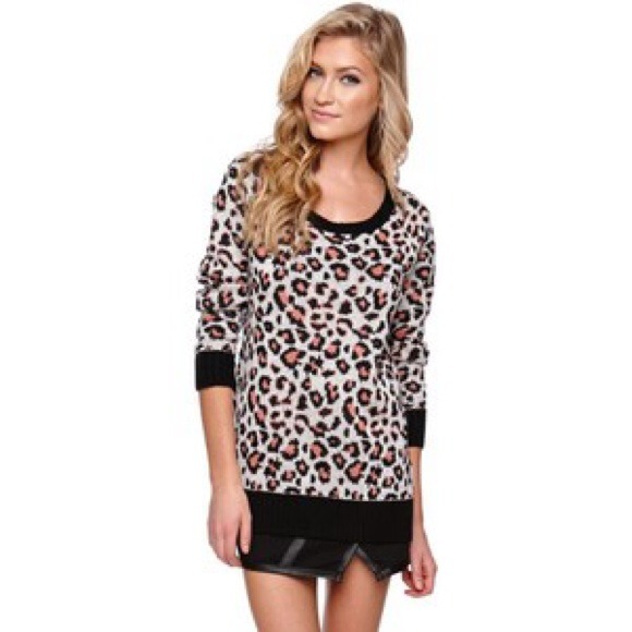 baggy chunky cheetah print sweater