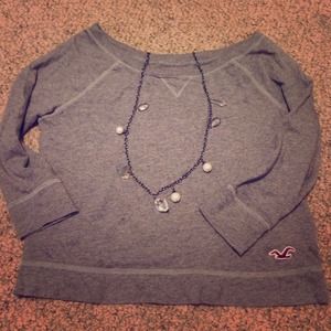 Very cute grey hollister crop top !