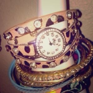Leopard rhinestone cuff watch