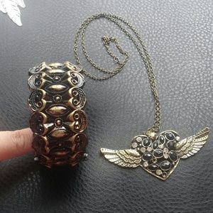 Necklace and bracelet