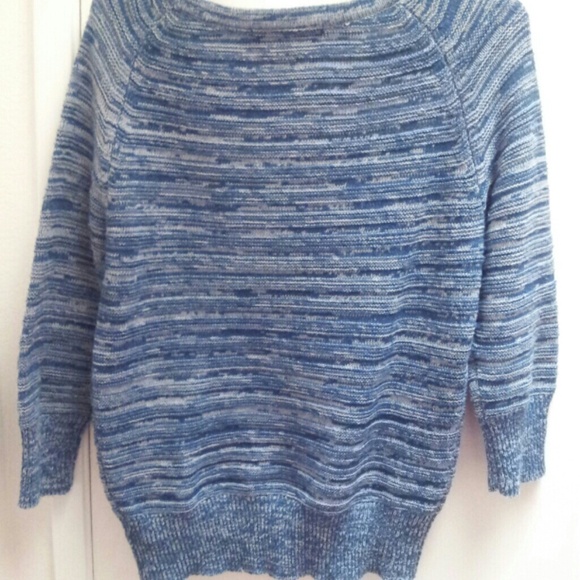 F21 knitted blue toned off the shoulder sweater - Picture 3 of 3