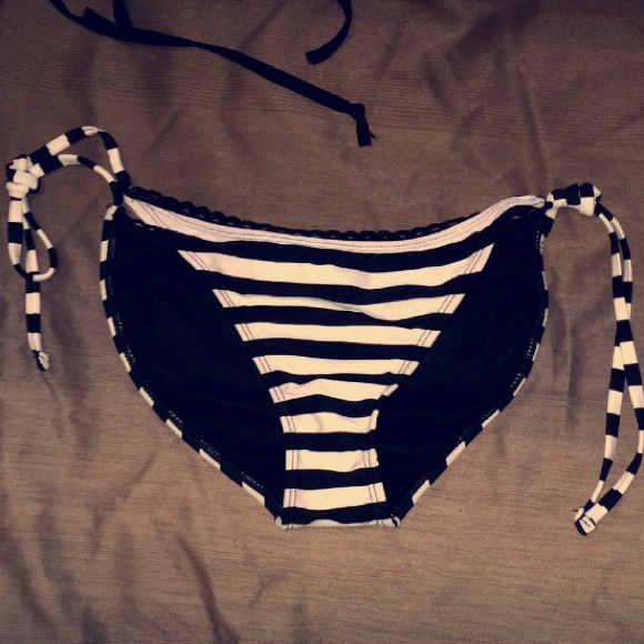 Bathing suit bottom