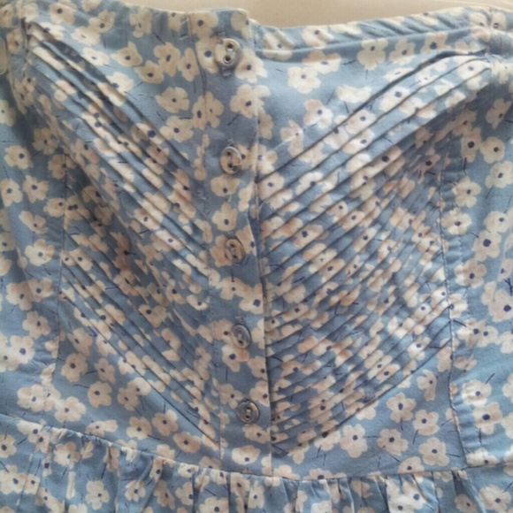 Strapless floral dress w/ pockets - Picture 2 of 4