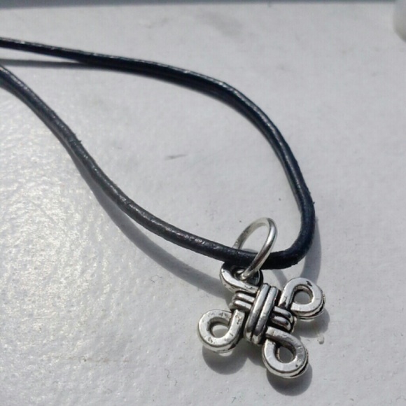 Eternity Knot Choker - Picture 1 of 1