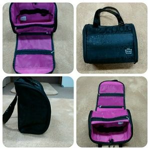 Perfect Large Makeup Case. Hanging Roll Out