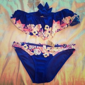 American Eagle blue floral bikini