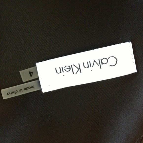 Too elegant black is always the best for a dress - Picture 3 of 4