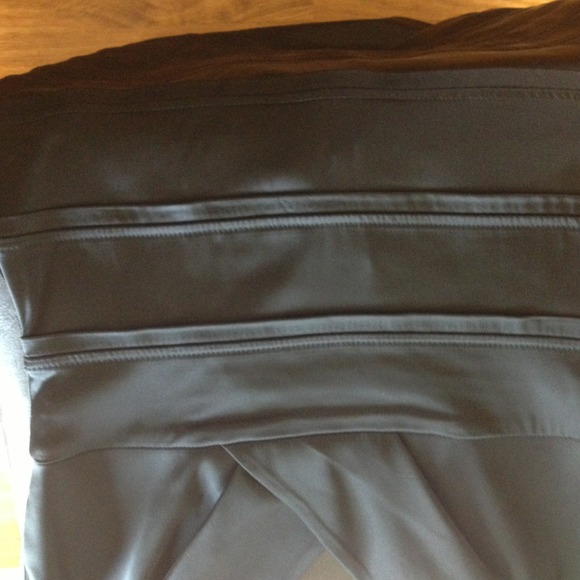 Too elegant black is always the best for a dress - Picture 4 of 4