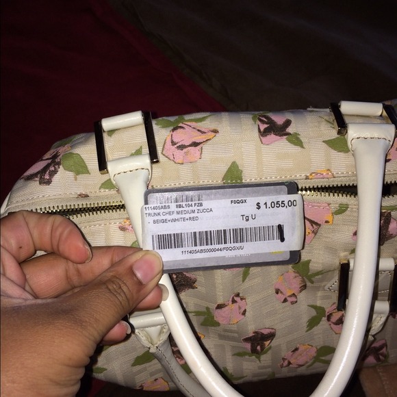 Fendi bag - Picture 2 of 3