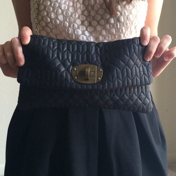 Under One Sky Handbags - 🎉HP!🎉 Quilted Black Clutch Purse Removable Chain