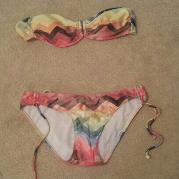 Multicolor two piece