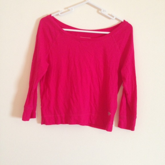 Hollister Cropped Sweater