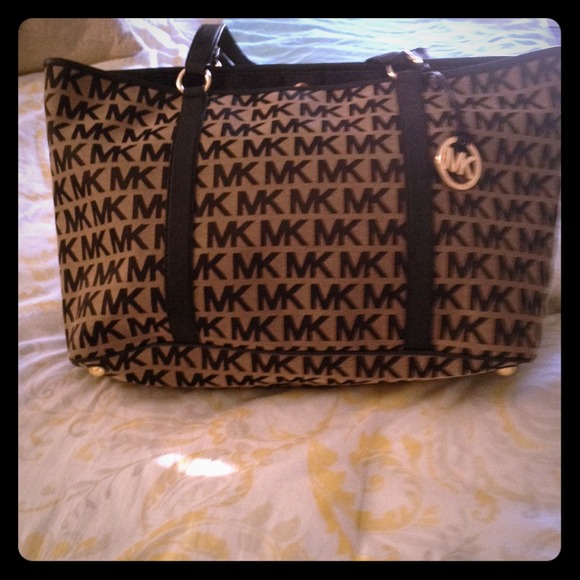 Michael Kors large tote, used once!