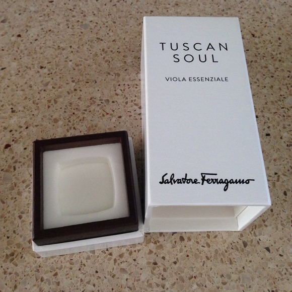 Box - Picture 2 of 3