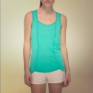 Run righteous tank Lululemon