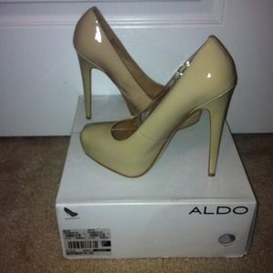 ALDO PUMPS
