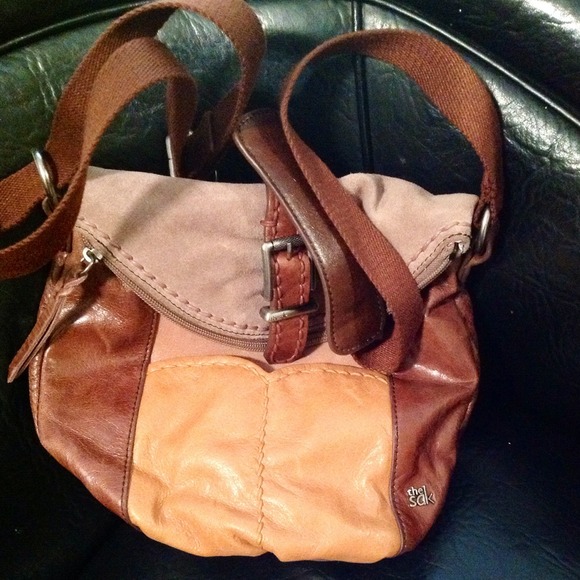 "VINTAGE" BOHO-Look Cross-Body Leather Flap Bag - Picture 1 of 4