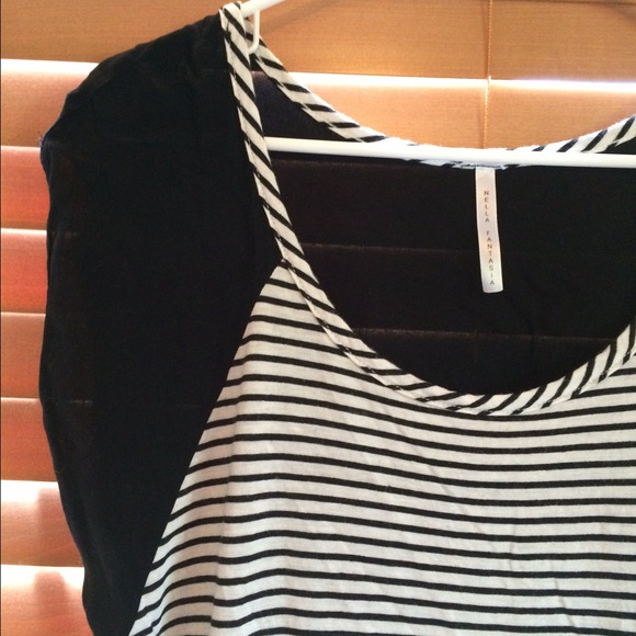 Hi-low black&white striped top - Picture 2 of 5