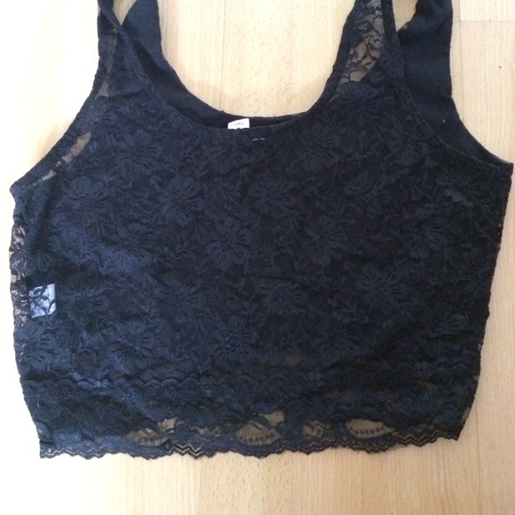 Tops. 13 each. - Picture 3 of 3