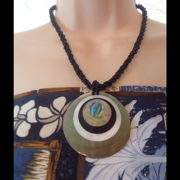 Bali abalone & mother of pearl necklace & earrings