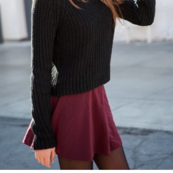 Brandy melville Glenna burgundy skirt