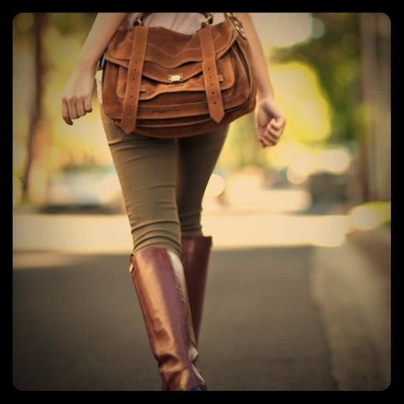 GUESS Camel Color Boots reduced!!!