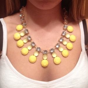 🎊🎉 HOST PICK! 🎉🎊 NWT! BRyellow & gold necklace