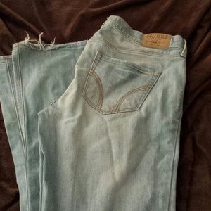 Light wash Hollister flared jeans