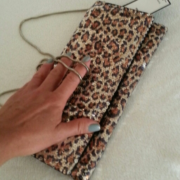 BCBGMAXAZRIA color Gold Small Purse - Picture 4 of 4