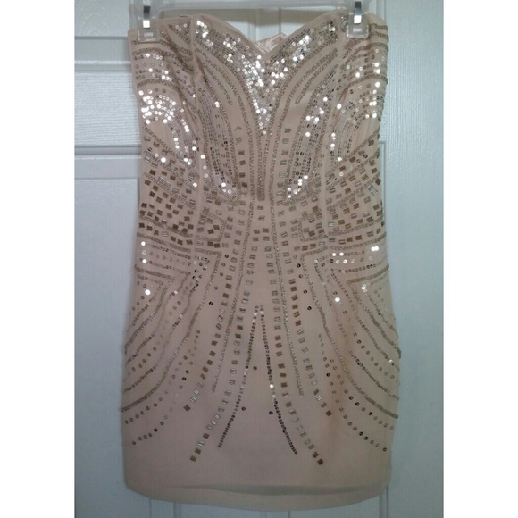 H&M Dresses & Skirts - HOST PICK! H&M Beige Beaded Sequin Strapless Dress