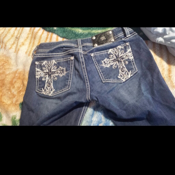 SOLD Miss me 27 cross - Picture 2 of 2