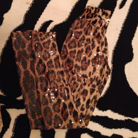 Leopard sequin stretchy tights❤️