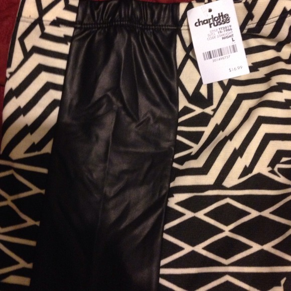 Tribal Print Leggings - Picture 2 of 3