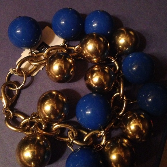NWT GAP Blue and Gold bead bracelet - Picture 2 of 3