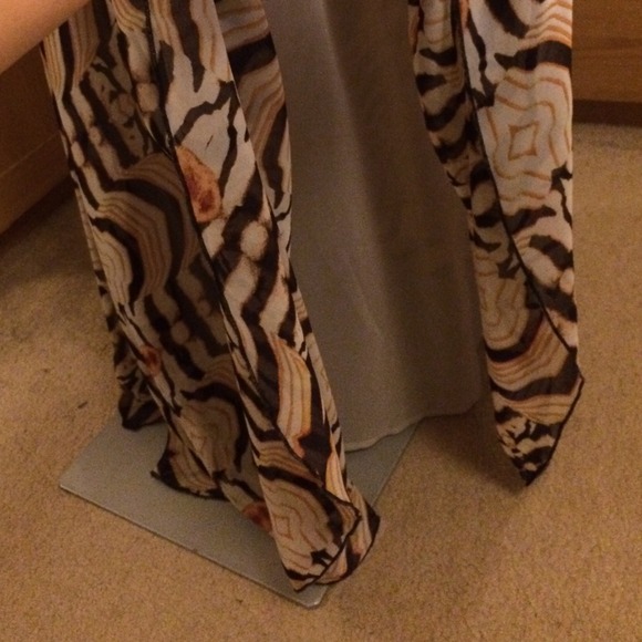 Animal-esque print skirt - Picture 3 of 4