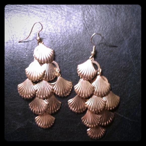 Seashell gold earnings (: