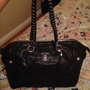 Beautiful Guess purse