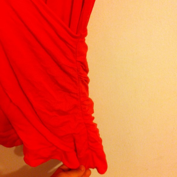 Guess Top - Picture 2 of 3