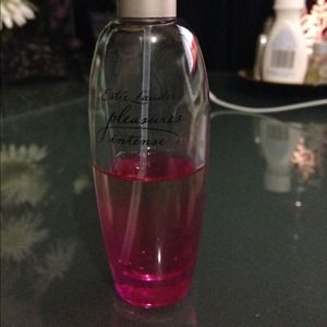 Pleasures Intense perfume