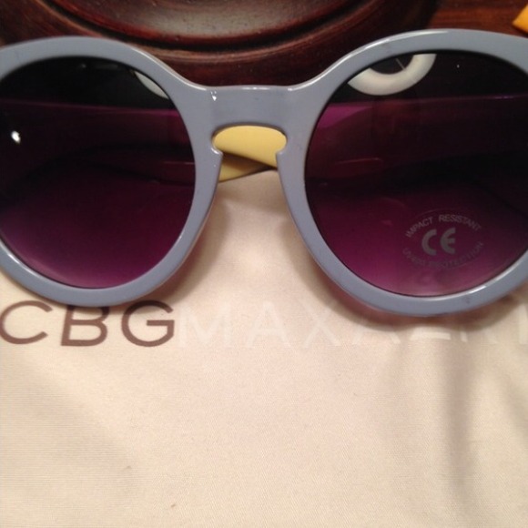 BCBG Vintage Style Sunglasses