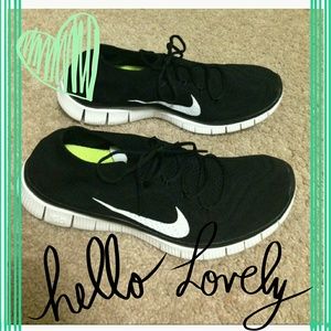 Nike Free Flyknits