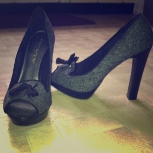 Office like heals