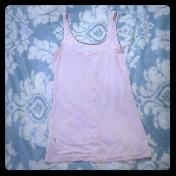 Pink lulu lemon tank size 4 - Picture 1 of 2