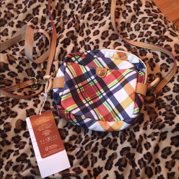 Medium sized wrap around bag