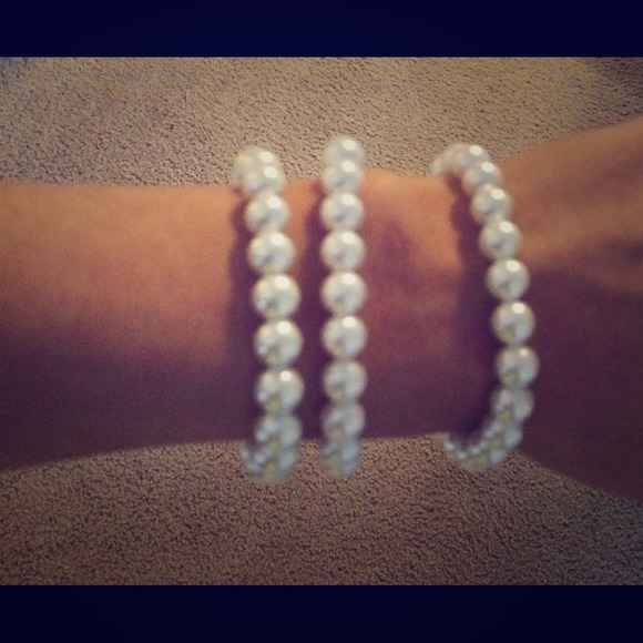 Pearl bracelets