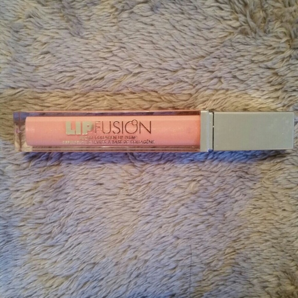 Lip fusion plumping gloss
