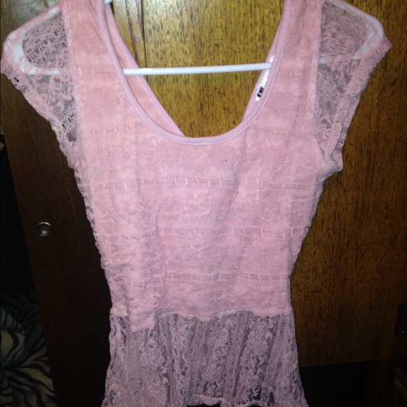 See thru top / belly shirt